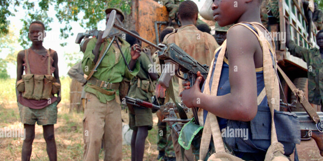 sudanese-child-soldiers-in-the-sudan-peoples-liberation-army-southern-CE8BJH